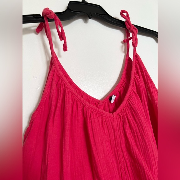 Old Navy salmon color cami with tie straps - Lrg - Picture 4 of 5